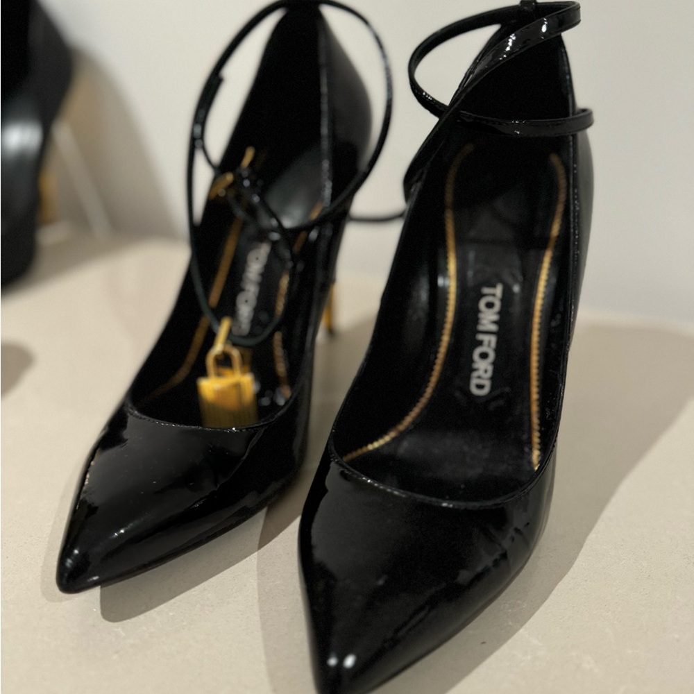 Tom Ford Shiny Black Stiletto Heels